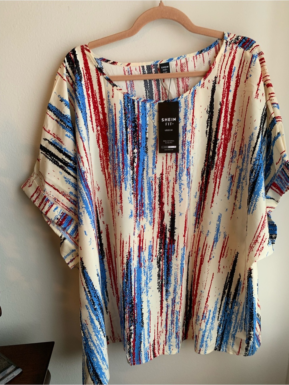 NWT-SHEIN PLUS SIZE 28/30 WOMEN’S TOP